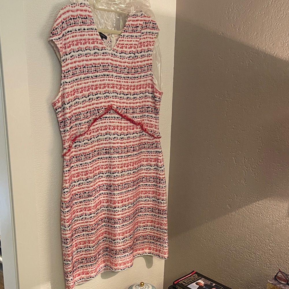 St. John Tweed Capped Sleeve Midi Dress